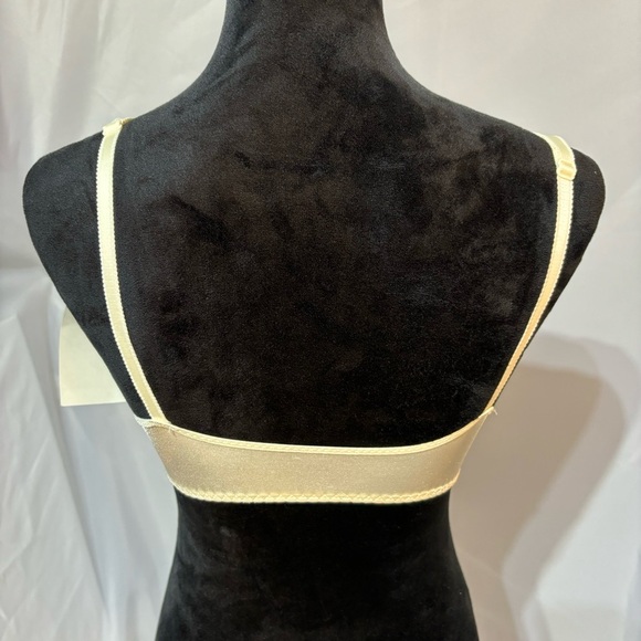 Bundle (3) Vintage Warners Lace Bra Size 36B - Picture 3 of 9